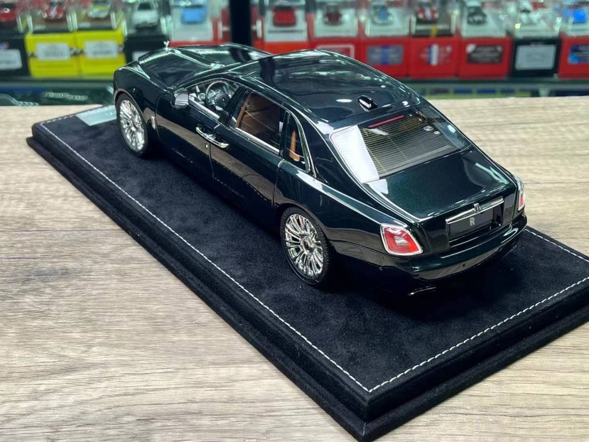【希少品】1/64 Rolls Royce Ghost シリアルナンバー入り 1/64 Rolls Royce Ghost シリアルナンバー入り